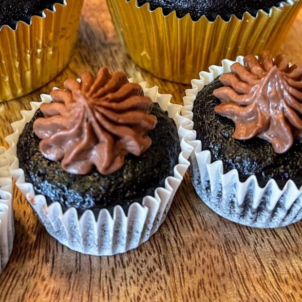 Mini Chocolate Cupcakes